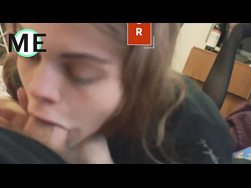 ❤️ Кур за грло, искинати гаќички и искинати штикли убаво да се запознаат Секс видео на mk.eviewporn.ru