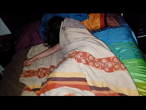 ❤️ Посинок ја кара својата млада маќеа додека таа спие. Секс видео на mk.eviewporn.ru